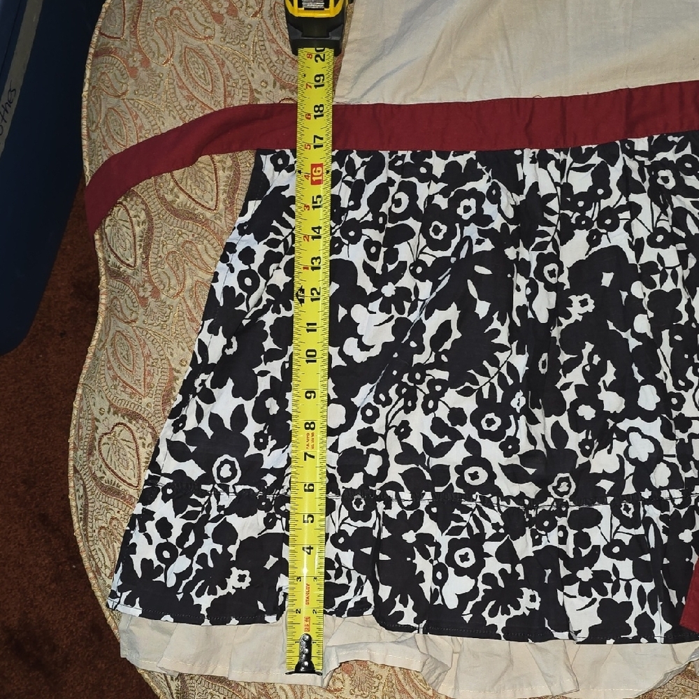 SIMPLY ENVOGUE Stylish Black Red Cream Apron Floral Apron - Picture 12 of 14